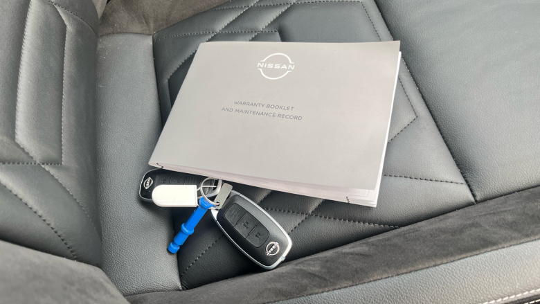 Nissan Juke 1.0 DiG-T Tekna+ 5dr DCT Petrol Hatchback